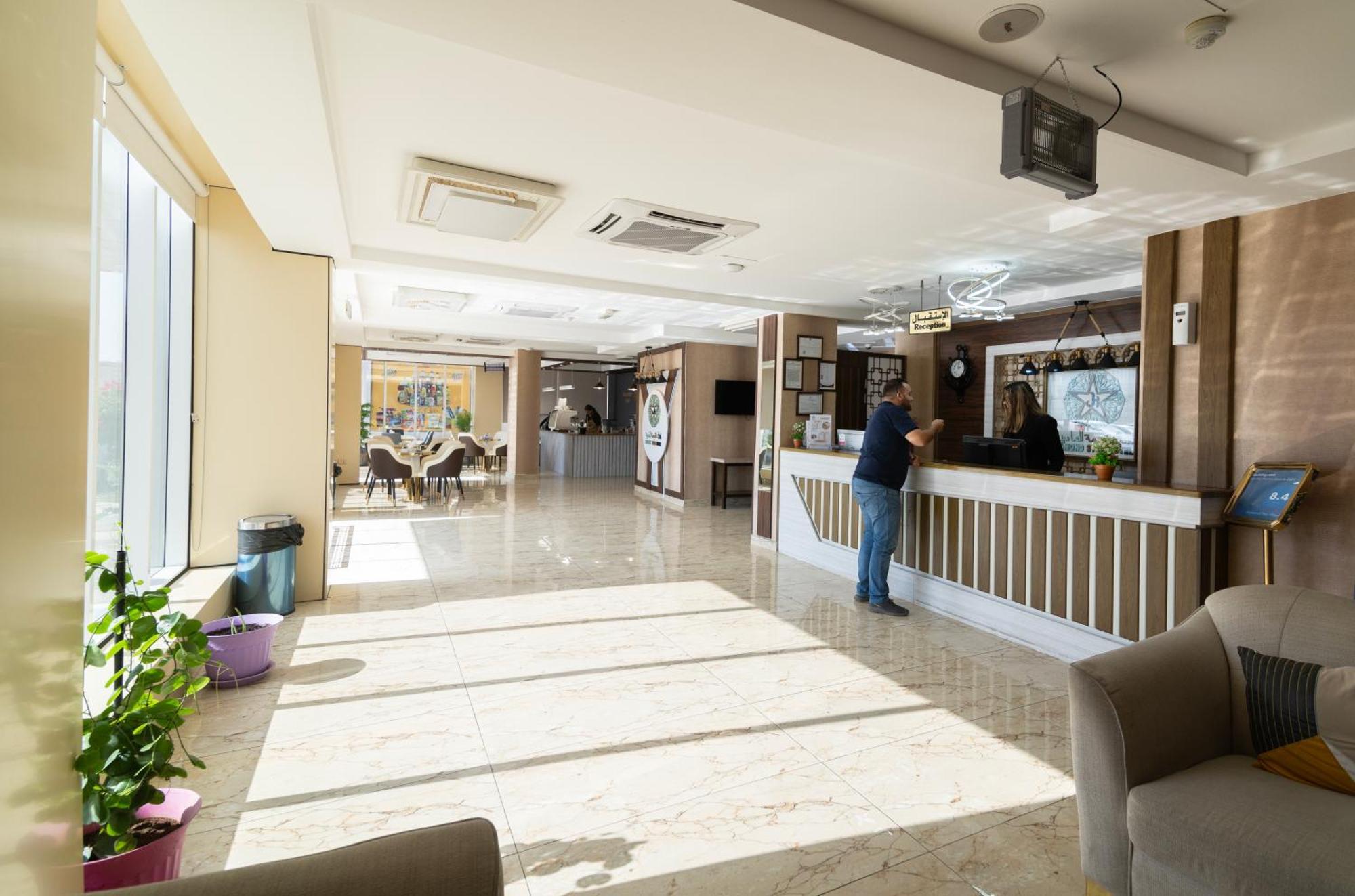 Diamond Star النجمة الماسية Hotel